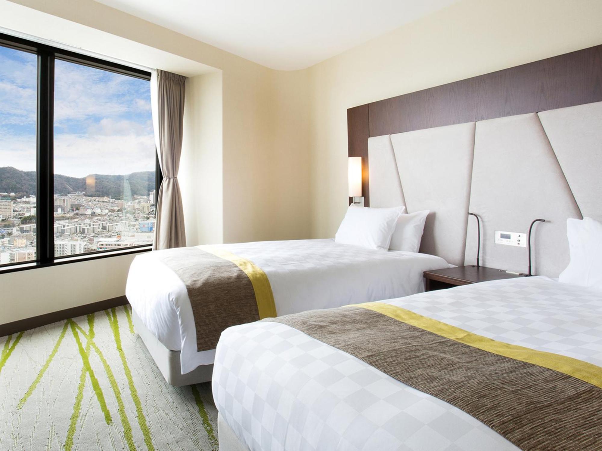 Lake Biwa Otsu Prince Hotel Exterior photo